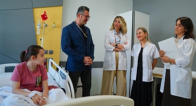 Ayşe'nin kalbindeki 10 santimlik kitle ameliyatla çıkarıldı