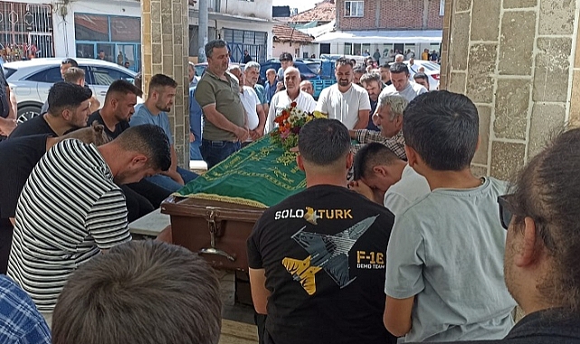 "Balayı Dönüşü Kazada Ölen Kişi Defnedildi"