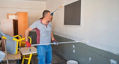 Balçova Belediyesi’nden okullarda temizlik ve bakım hamlesi