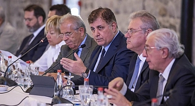 Bütün dünya dursa da biz durmayacağız