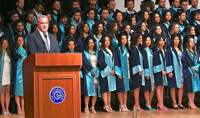 Diş Hekimliği Fakültesi, 2024 Mezunlarını Uğurladı
