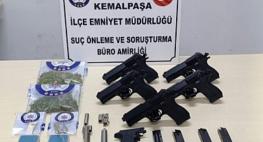 Durdurulan araçta 5 ruhsatsız tabanca yakalandı