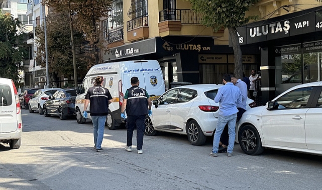 İzmir'de çıkan kavgada bıçaklanan kişi öldü