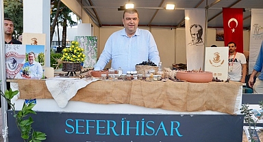 İzmir Fuarı'nda Yöresel Lezzetler Dikkat Çekti!