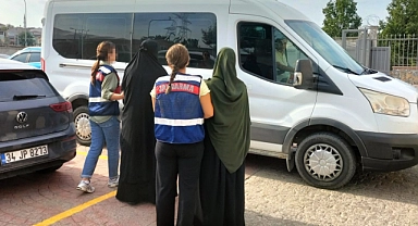 İzmir merkezli DEAŞ'a yönelik operasyonda 27 gözaltı