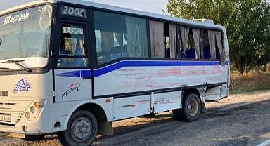 Kamyon ile midibüsün çarpıştığı kazada 1 kişi öldü