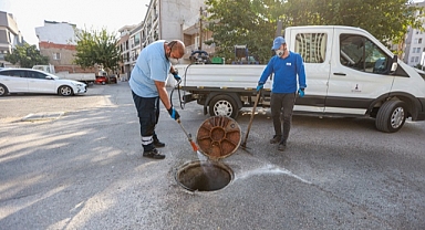 Karşıyaka’da haşerelere karşı tam saha mücadele