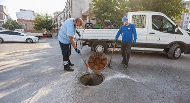 Karşıyaka’da haşerelere karşı tam saha mücadele