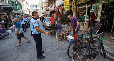 Karşıyaka’da zabıta ekiplerinden işgal denetimi