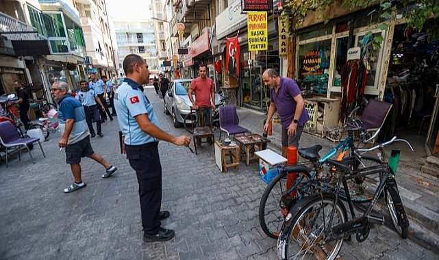 Karşıyaka’da zabıta ekiplerinden işgal denetimi