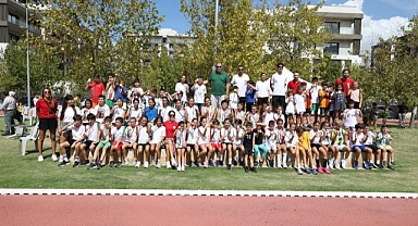 Karşıyakalı çocuklar atletizm şenliğinde buluştu