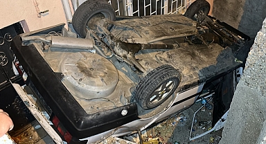 Merdiven boşluğuna düşen otomobildeki 1 kişi öldü