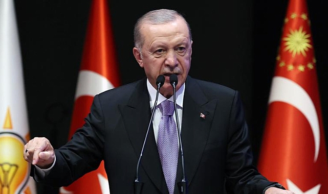 "Özel'in millete özür borcu var"