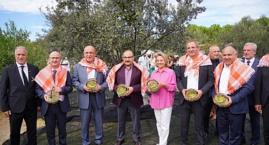 19. Uluslararası Ayvalık Zeytin Hasat Festivali’ne Merhaba