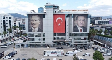 AK Parti İzmir'de Sarsıntı