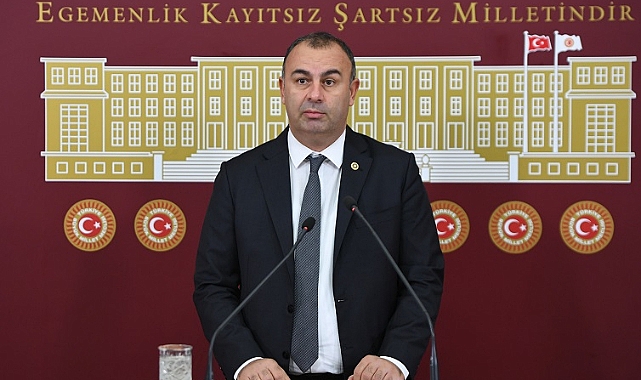 “Bu Bakanlıklar, İzmir’in de Bakanlığı Değil Mi?”