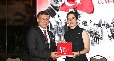 Çeşme’de Cumhuriyet Resepsiyonu düzenlendi