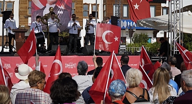 Çok farklı çok coşkulu