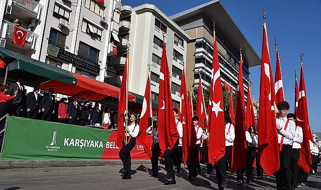 Cumhuriyet Bayramı Karşıyaka’da coşku ile kutlanıyor