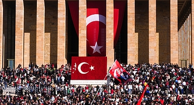 Cumhuriyet'in 101. yılı kutlanıyor