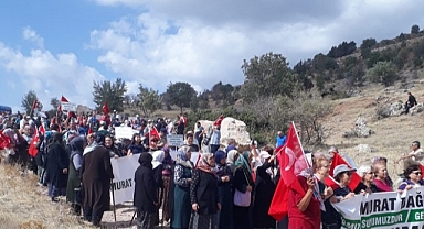 Gediz Akdağ Yok Olmasın Platformu Üyeleri Yürüyüş Yaptı