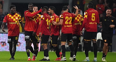 Göztepe, Trabzonspor'u 10 kişiyle yıktı