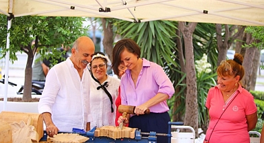 Karabağlar Kavacık Karnavalı İzmir’e renk getirdi