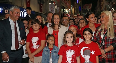 Karşıyaka’da 101. yıla muhteşem kutlama!