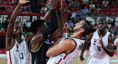 Karşıyaka, Yukatel Merkezefendi'yi 105-88 yendi