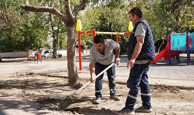Kemalpaşa'da Parklar Yenileniyor