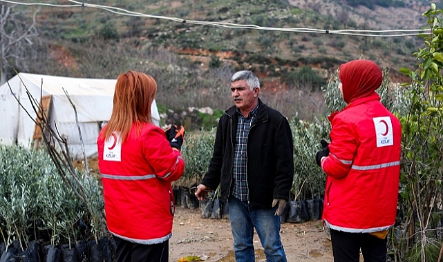 Kızılay’dan Depremden Etkilenen Çiftçilere Destek