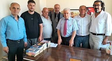 Radyolar Telif Zulmü Altında Eziliyor