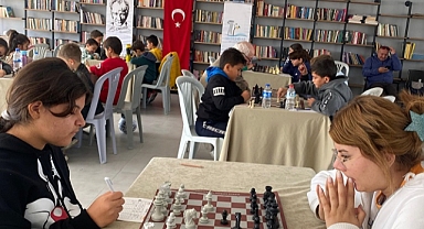 Atatürk'ü satranç turnuvası ile andılar