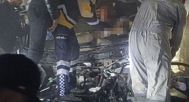Babasının kullandığı tıra arkadan çarpan tır sürücüsü öldü