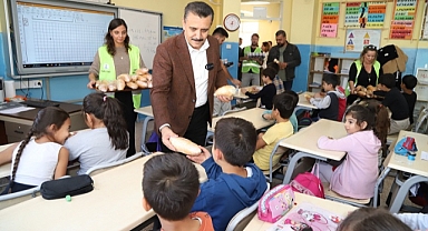 Başkan Kırgöz’den öğrencilere beslenme desteği