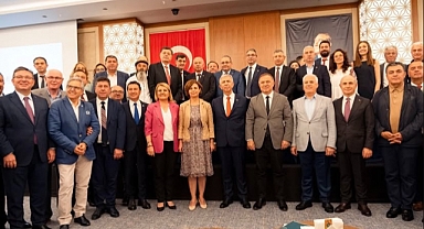 Bergama’ya Tarihi Kentler Birliği’nden İki Ödül
