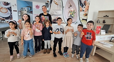 Bornova Belediyesi'nden minik şeflere ara tatil atölyesi