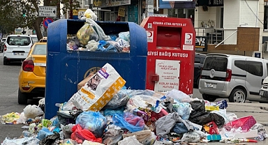Buca'da çöp yığınları oluştu