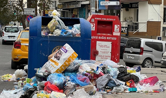 Buca'da çöp yığınları oluştu