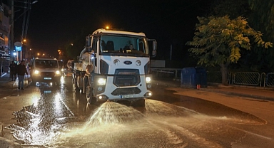 Buca’da temizlik çalışmaları aralıksız sürüyor