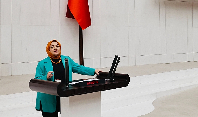 ‘Çocukların geleceğini siyasi çekişmelerinize kurban etmeyin’