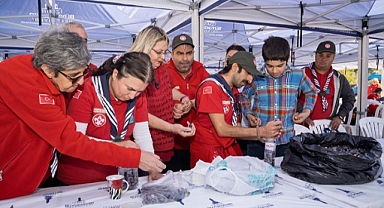Engelli bireyler zeytin hasadı sayesinde sosyalleşti