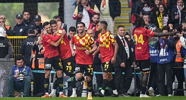 Göztepe 90'dan sonra açıldı