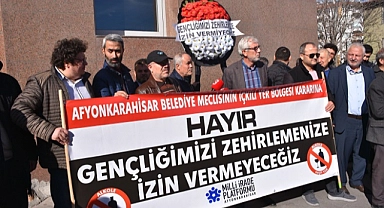 "İçkili yer bölgesi kararı" protesto edildi
