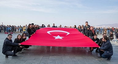 İzmir Ata'sının İzinde
