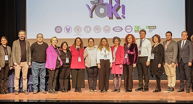 İzmir'de bağımlılıkla ilgili sempozyum düzenlendi