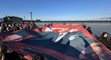 İzmir ve Aydın'da 24 Kasım Öğretmenler Günü kutlandı