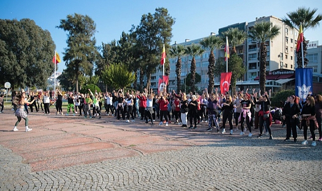 Konaklı kadınlar açık havada zumba ile stres attı