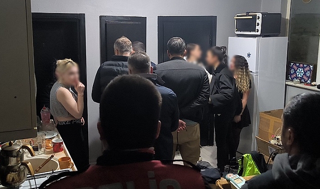Kütahya'da fuhuş operasyonunda 9 şüpheli yakalandı