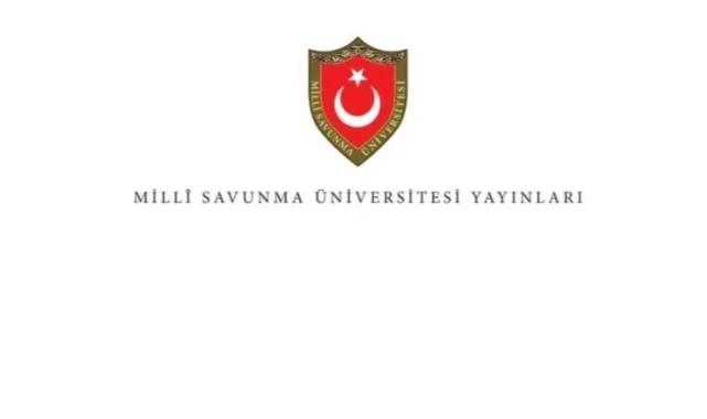 Milli Savunma Üniversitesi&#039;nin kitap kapağı kurum dışı grafikere hazırlatılmış!